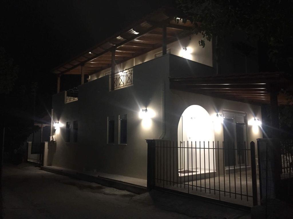 The Endless Blue Maisonette ปาไลโอโกรา ภายนอก รูปภาพ